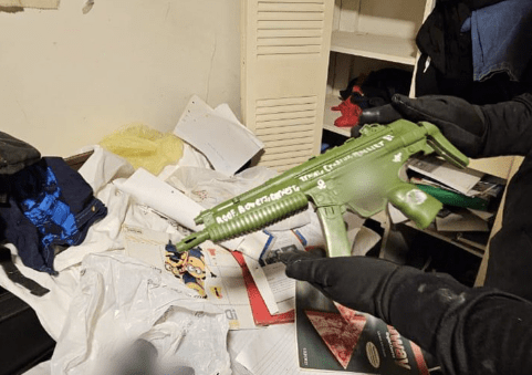 Ordenan peritajes psiquiátricos para el adolescente que planeaba un tiroteo en una escuela de&nbsp;Caballito